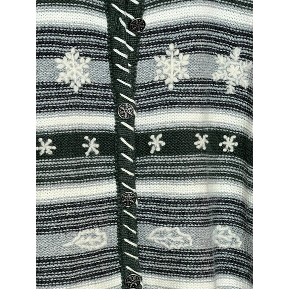 VTG Snowflake Winter Knit Button Fall Holiday Green Cardigan Hand Embroidered Sm - Picture 5 of 13